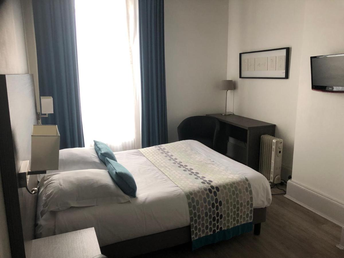 Hotel Hob Montespan Talleyrand Bourbon-lʼArchambault Esterno foto