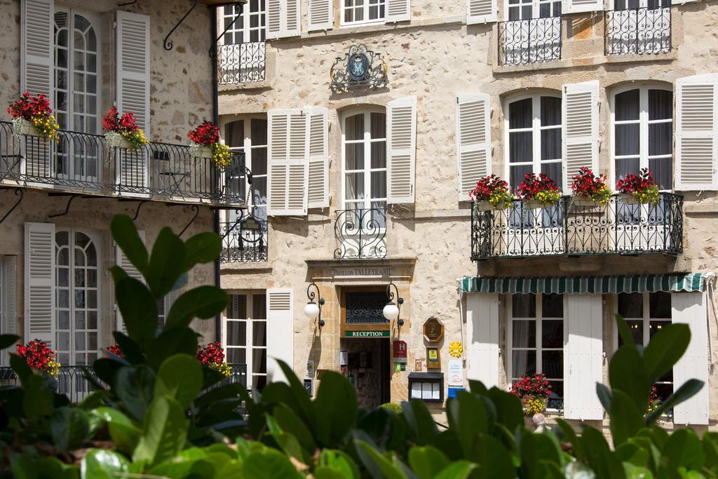 Hotel Hob Montespan Talleyrand Bourbon-lʼArchambault Esterno foto