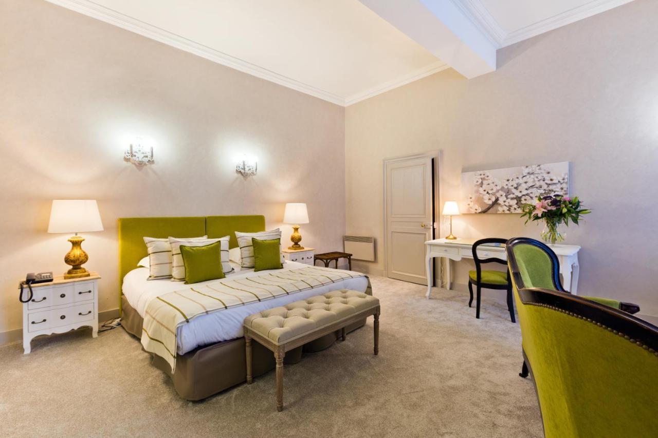Hotel Hob Montespan Talleyrand Bourbon-lʼArchambault Esterno foto