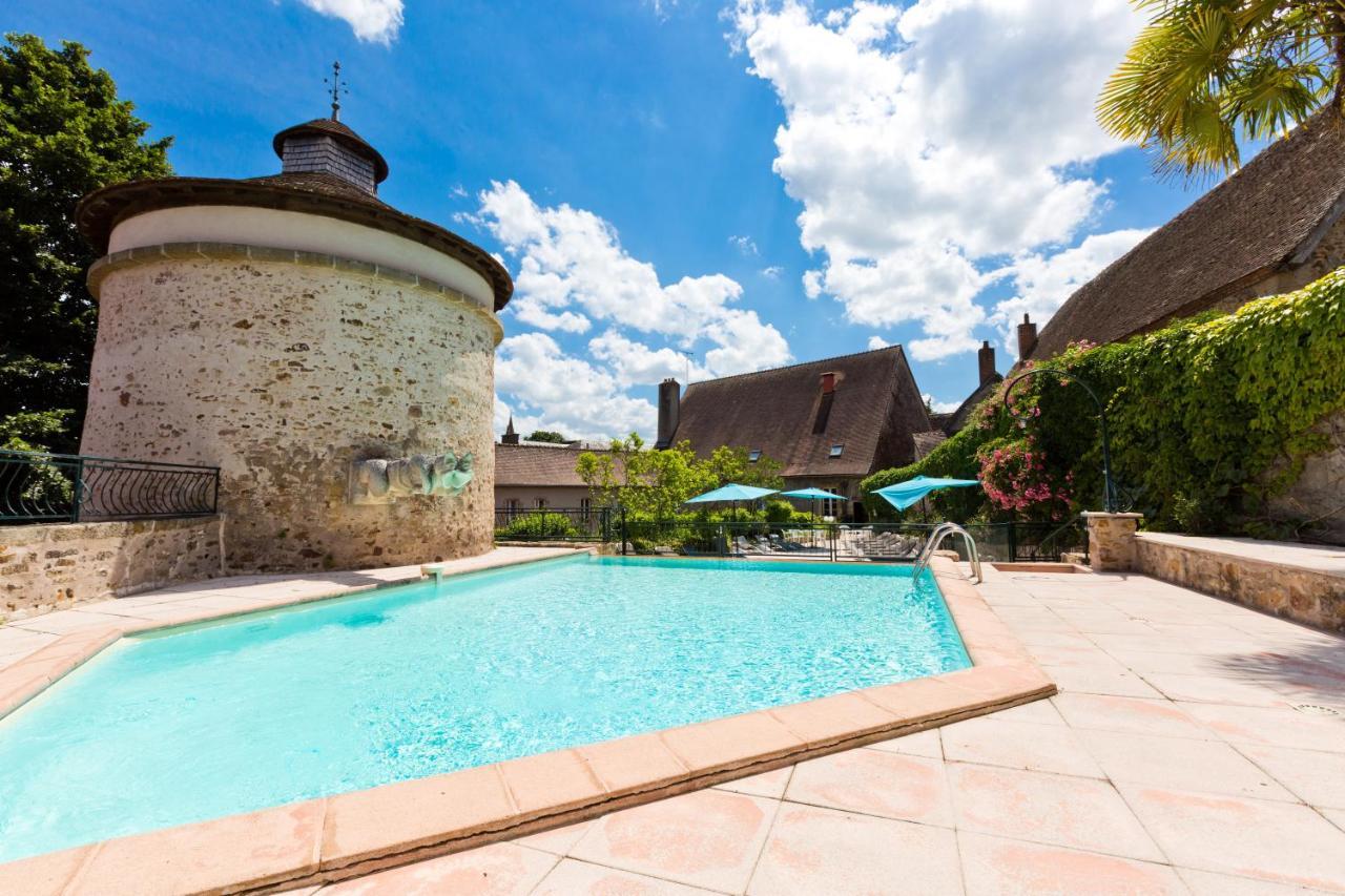 Hotel Hob Montespan Talleyrand Bourbon-lʼArchambault Esterno foto