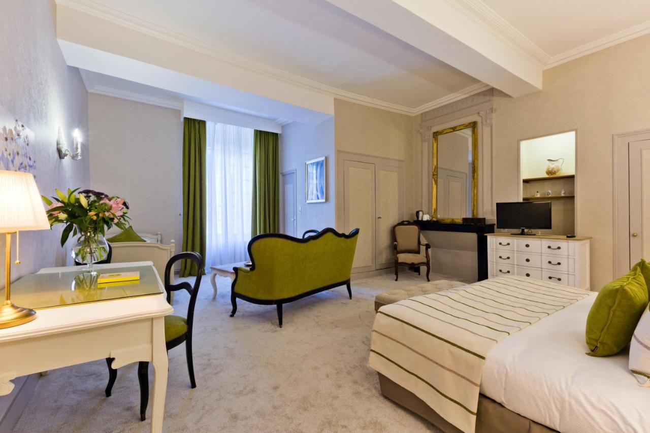Hotel Hob Montespan Talleyrand Bourbon-lʼArchambault Esterno foto